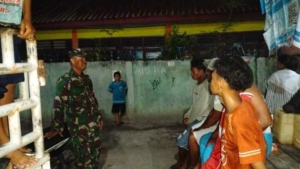 Babinsa Hadir di Tengah Malam, Rangkul Remaja dan Jaga Harmoni Desa Sorisakolo