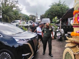 Danrem 163/WSA dan Dandim Gianyar Hadiri Resepsi Pernikahan, Pererat Kedekatan dengan Masyarakat