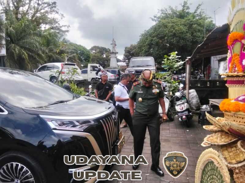 Danrem 163/WSA dan Dandim Gianyar Hadiri Resepsi Pernikahan, Pererat Kedekatan dengan Masyarakat