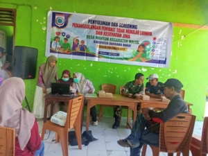 Sinergi TNI dan Tenaga Kesehatan, Penyuluhan PTM dan Kesehatan Jiwa Digelar di Mantun