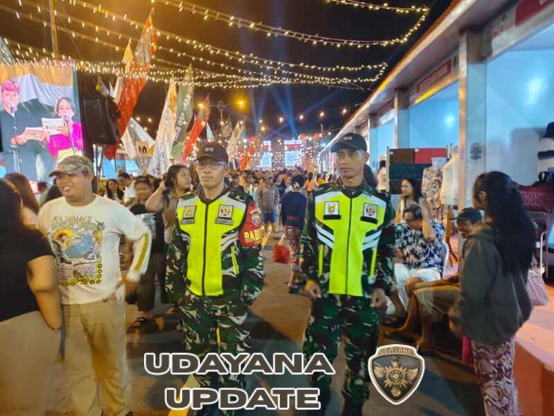 Aparat Gabungan Di Klungkung Terus konsisten Kawal Festival Semarapura Ke 8