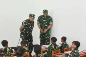 Hangat Penuh Kasih! Danrem 161/WS dan Ketua Persit KCK Koorcab Rem 161/WS Hadirkan Senyum Ceria Anak TK di Peresmian TK Kartika SoE
