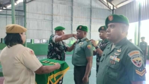 Suasana Khidmat, Dandim 1618/TTU Sematkan Kenaikan Pangkat Tiga Bintara