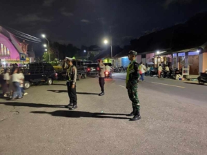 Pengamanan Misa Kamis Putih di Katedral Kristus Raja Ende Berjalan Aman, Ribuan Umat Hadir