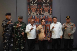 Dandim 1630/Manggarai Barat Sambut Kedatangan Ketua Komisi IV DPR RI di Labuan Bajo