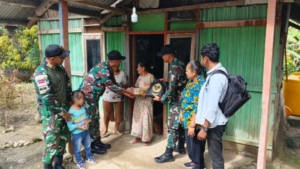 Sapa Warga Tebar Bahagia, Satgas Pamtas Yonarhanud 2 Kostrad Salurkan Sembako dan Pakaian Melalui Jumat berkah