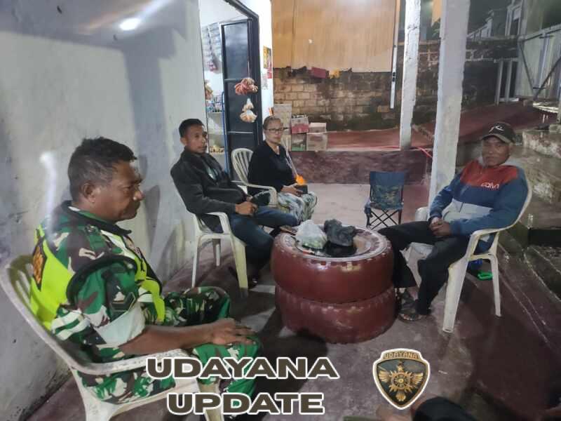 Babinsa Koramil 01/Loli Bersama Bhabinkamtibmas Komsos Jaga Kamtibmas di Lodapare