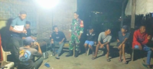 TNI Hadir di Tengah Masyarakat, Patroli Malam Posramil Plampang Ciptakan Situasi Kondusif
