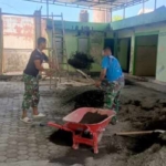 TMMD Ke-128 Bangun Tiang Bak Air Masjid di Suralaga