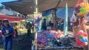 Babinsa Tabundung Pantau Aktivitas Pasar Tradisional di Desa Persiapan Prekomba