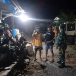 ‎Hadir di Tengah Masyarakat, Koramil Moyo Hilir Jaga Kondusifitas Malam Hari