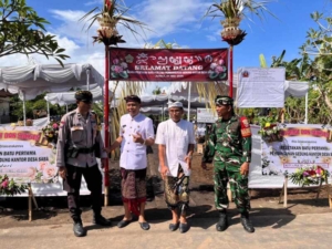 Danramil Bersama Babinsa Kawal Dimulainya Pembangunan Kantor Desa Saba