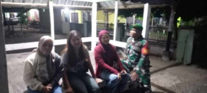 Babinsa Koramil Sekongkang Laksanakan Patroli Malam, Jaga Keamanan Wilayah