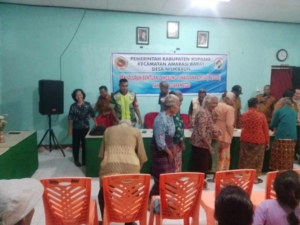 Babinsa Hadiri Rapat Penyaluran BLT-DD Desa Niukbaun Amarasi