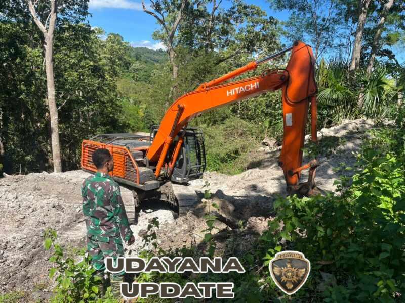 Alat Berat TMMD Ke-128 Kodim 1602/Ende Kebutan Buka Jalan Antar Desa