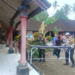 Dari Ancaman Jadi Aksi! Atap Sekolah Roboh, Sinergi TNI–Polri dan Warga Amankan Lingkungan Belajar