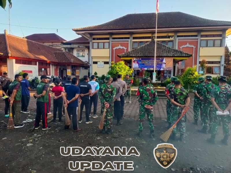 Satgas TMMD ke 128 Pasar Desa Adat Menanga disapu bersih oleh TNI dan masyarakat