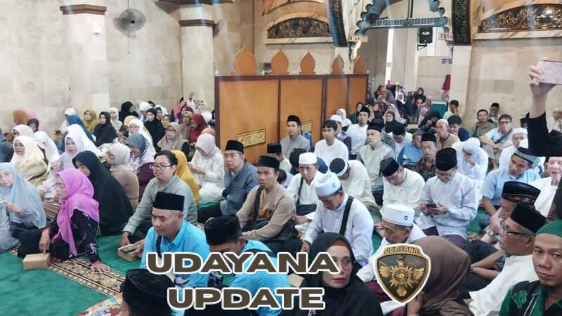 Letkol Sidik Pramono Dampingi Bupati Klungkung Lepas Calon Haji Ke Tanah Suci