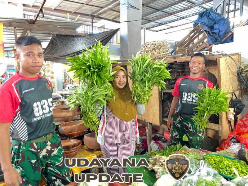 Hasil panen kangkung prajurit Yonif TP 835/SYB langsung diserbu masyarakat