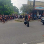 Aparat TNI Polri Dan Pecalang Di Semarapura Kaja Bersinergi Kawal Upacara KPengamanan