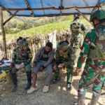 *Misi Kemanusiaan di Batas Negeri: Tokoh Agama Sambangi Satgas Yonif 742/SWY untuk Pengobatan, Bukti TNI Dicintai Rakyat*