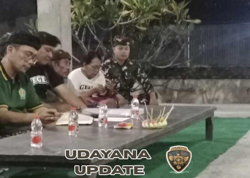 Dikawal Babinsa, BPD Desa Gelgel Gelar Rapat Penyerapan Aspirasi
