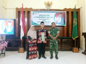 Kasdim 1601/Sumba Timur Menghadiri Pengantar Alih Tugas Ketua PA Waingapu