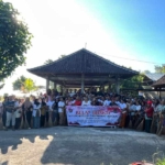 Wujudkan Lingkungan Asri, Babinsa Pemuteran Bersinergi dalam BBGRM dan Gerakan PKK-Posyandu 2026