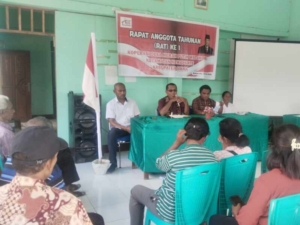 Babinsa Watukobu Hadiri RAT Ke-1 Koperasi Desa Merah Putih