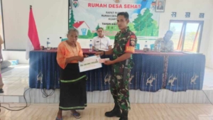 Babinsa Koramil 05/Waingapu Menghadiri Rapat Pembagian DD dan BLT di Desa Praibakul