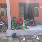Babinsa Bangkat Monteh Gelar Komsos dan Patroli, Tingkatkan Keamanan Wilayah