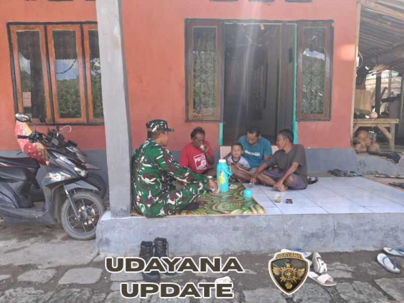 Babinsa Bangkat Monteh Gelar Komsos dan Patroli, Tingkatkan Keamanan Wilayah