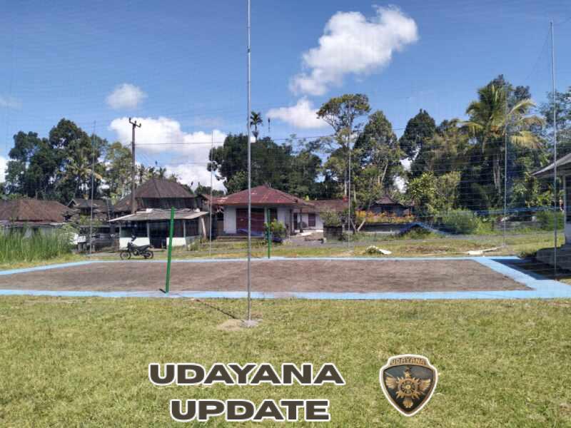 Satgas TMMD ke 128 Kodim 1623/Karangasem kembali dengan program unggulan untuk anak bangsa pembangunan lapangan voli di Desa Pempatan