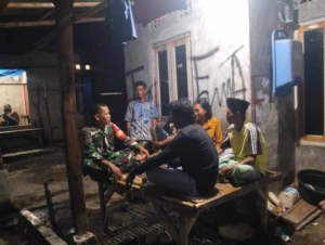 Babinsa Koramil 1614-01/Dompu Edukasi Warga Doridungga Tingkatkan Keamanan Lingkungan