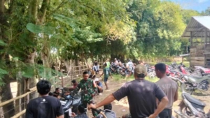 Melalui Komsos, Babinsa Desa Adu Koramil 1614-03/Huu Kodim 1614/Dompu Ingatkan Pentingnya Partisipasi Sosial