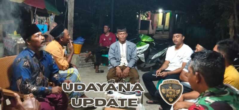 Ciptakan Wilayah Aman, Babinsa Koramil 1614-06/Manggelewa Kodim 1614/Dompu Laksanakan Patroli Keliling