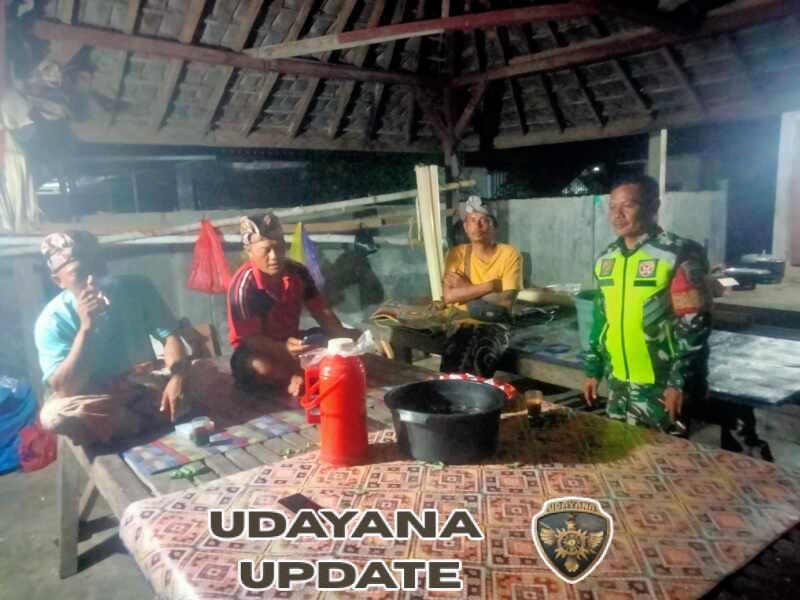 Langkah Pasti di Kegelapan, Koramil Lunyuk Pastikan Wilayah Tetap Aman