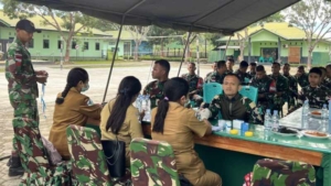 Yonarmed 12 Kostrad Pastikan Prajurit Tetap Prima, Puskesmas Umanen Laksanakan Pemeriksaan di Makosatgas