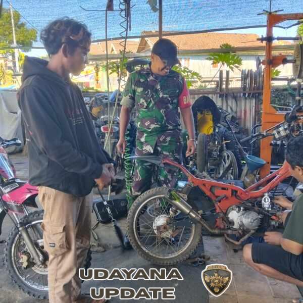 Jaga Ketertiban, Babinsa Lebin Sosialisasikan Larangan Knalpot Brong